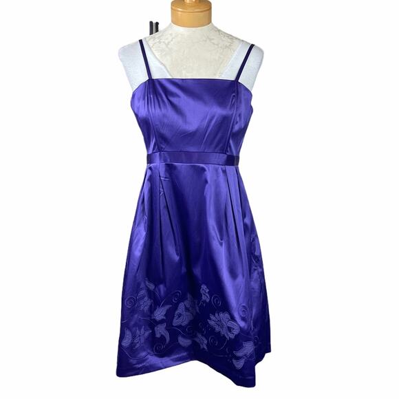 Lucy Paris Fit & Flare Satin Dress Purple Floral Embroidery L - Picture 9 of 9